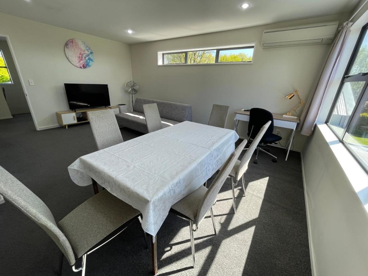 크라이스트처치 Quiet, New, Sunny Cnzhouse On Upstairs Near Cbd 아파트 외부 사진